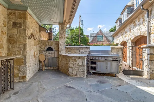 a view of an entryway with staircase