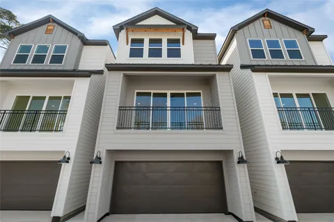 $409,900 | 826 Curtin Street, Unit D, Houston, TX 77018
