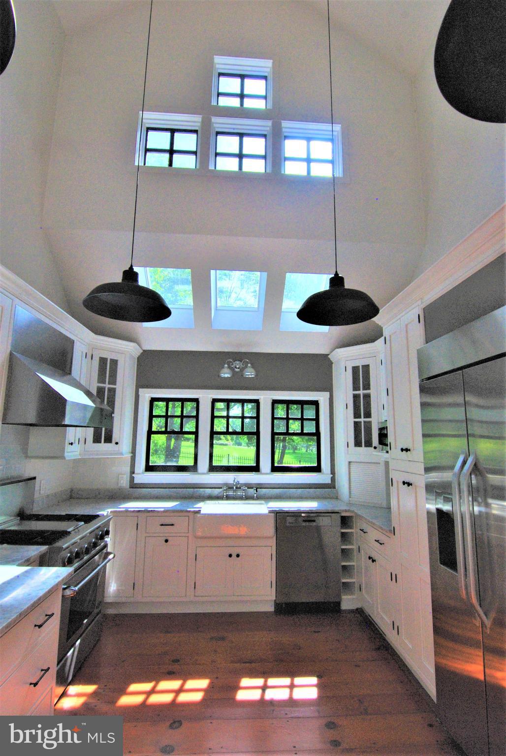 367 Pineville Road Newtown, PA 18940 - Photo 11 of 43 Vaulted Ceilings!