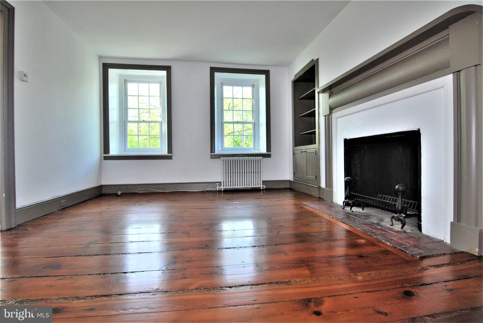367 Pineville Road Newtown, PA 18940 - Photo 17 of 43 Built-in Cabinets!