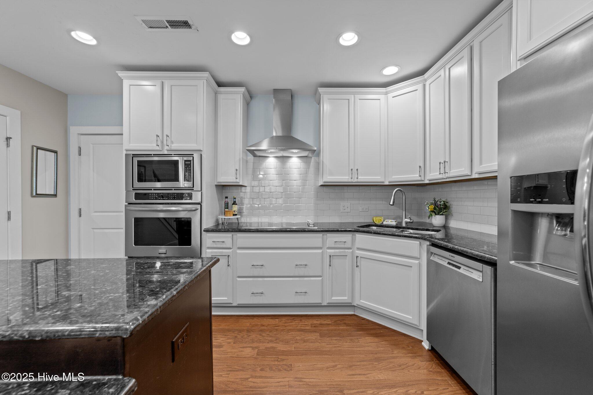 511 North Person Street, Unit 101 Raleigh, NC 27604 - Photo 9 of 37 11-web-or-mls-3D5A6041