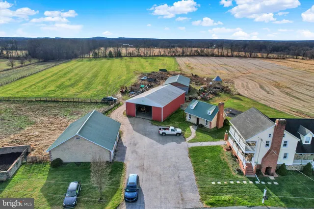 a view of a house with a big yard