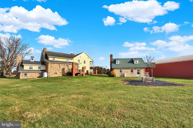 a view of a storage & utility room