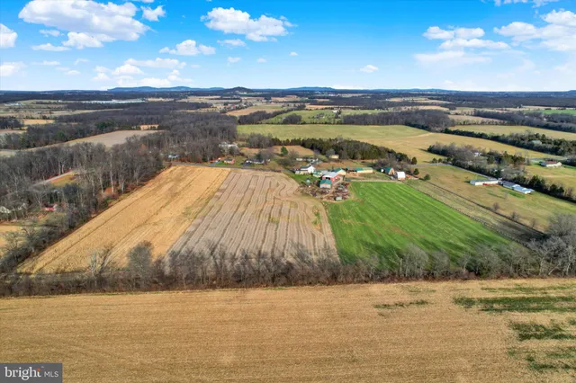 $1,100,000 | 2894 Oxford Road, New Oxford, PA 17350