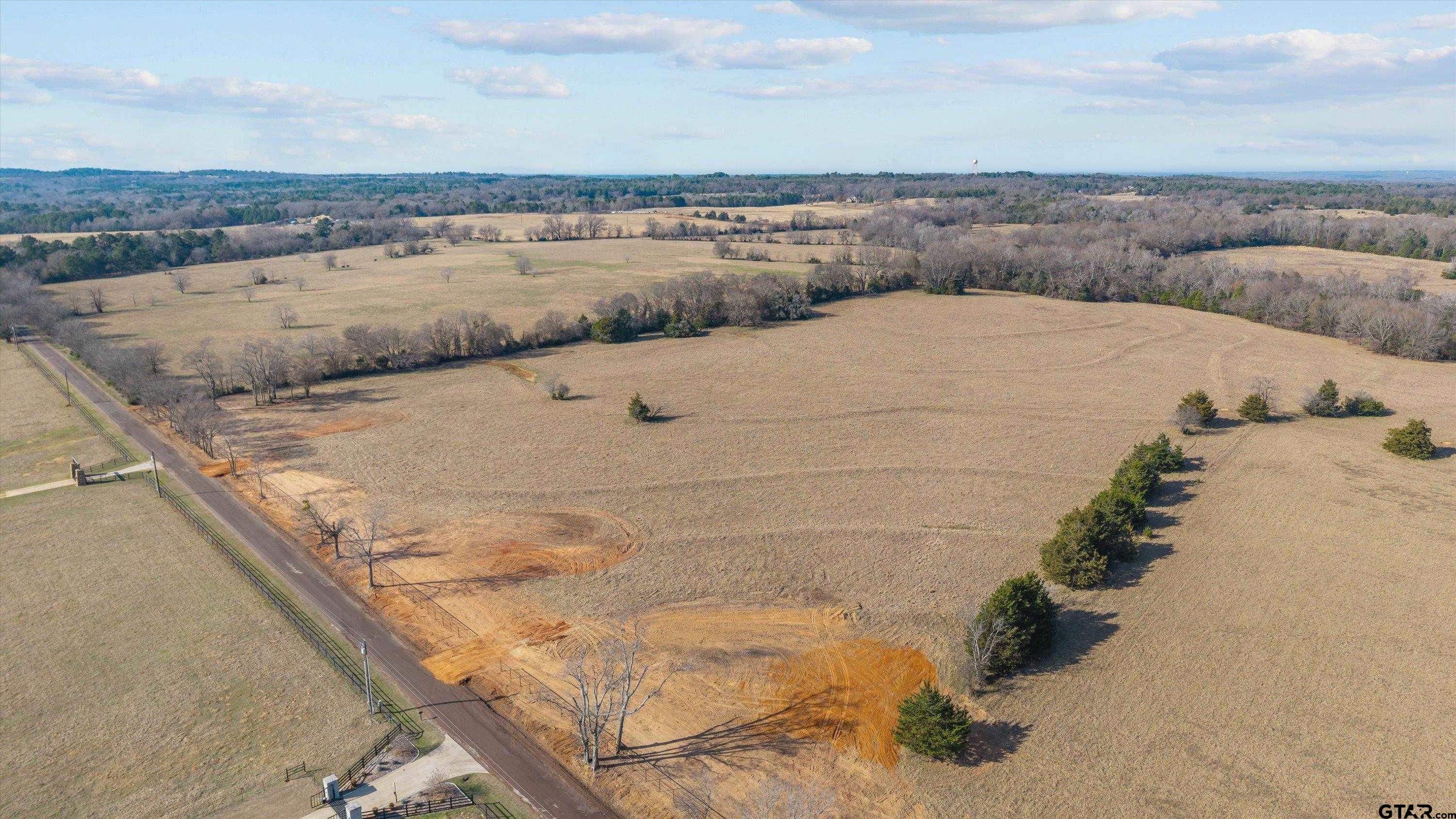 477 County Road 477 Lindale, TX 75771 - Photo 11 of 26 a view of an ocean
