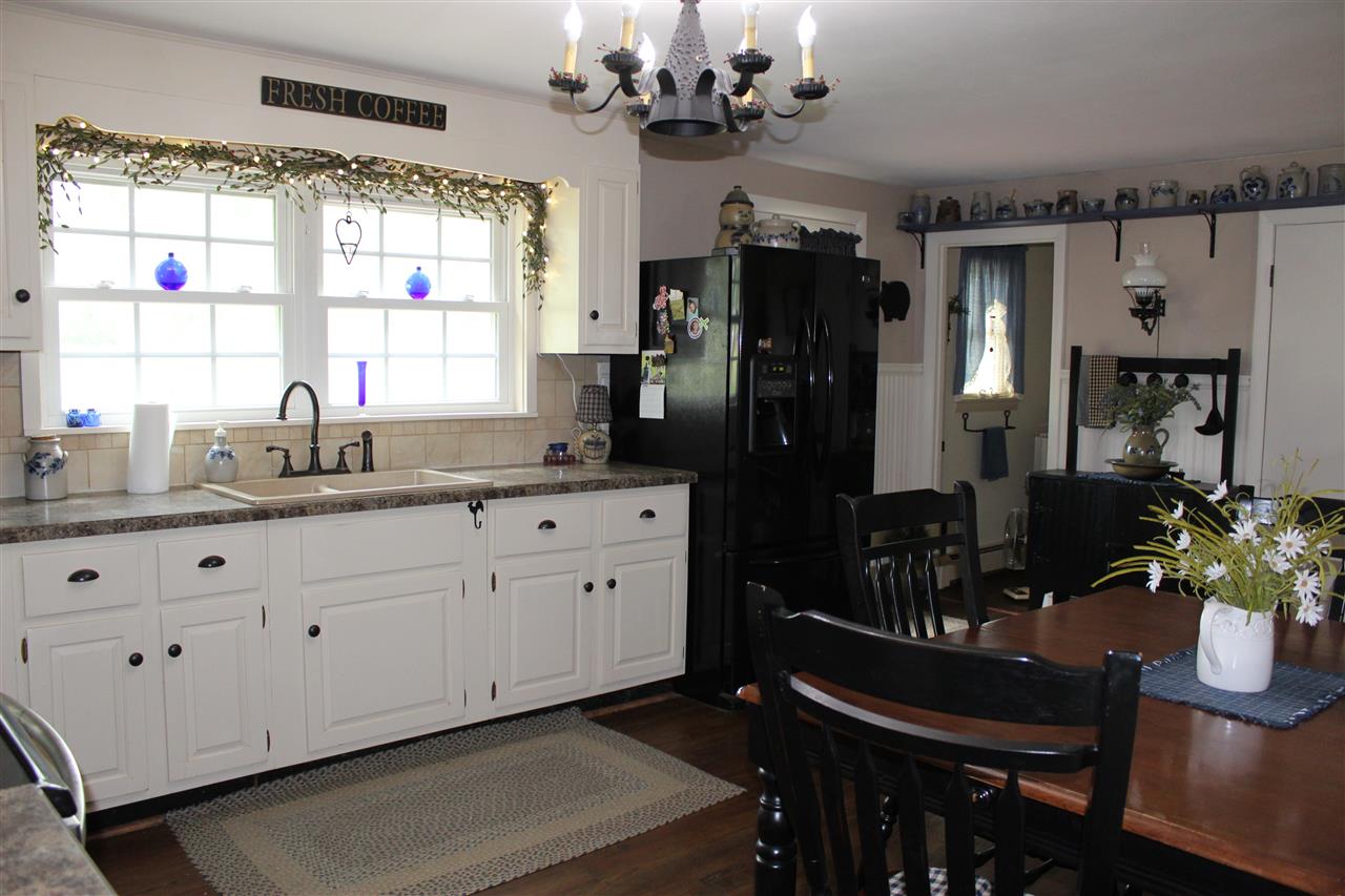 574 Coulter Road Shaftsbury, VT 05257 - Photo 17 of 32 Gallery Image 17