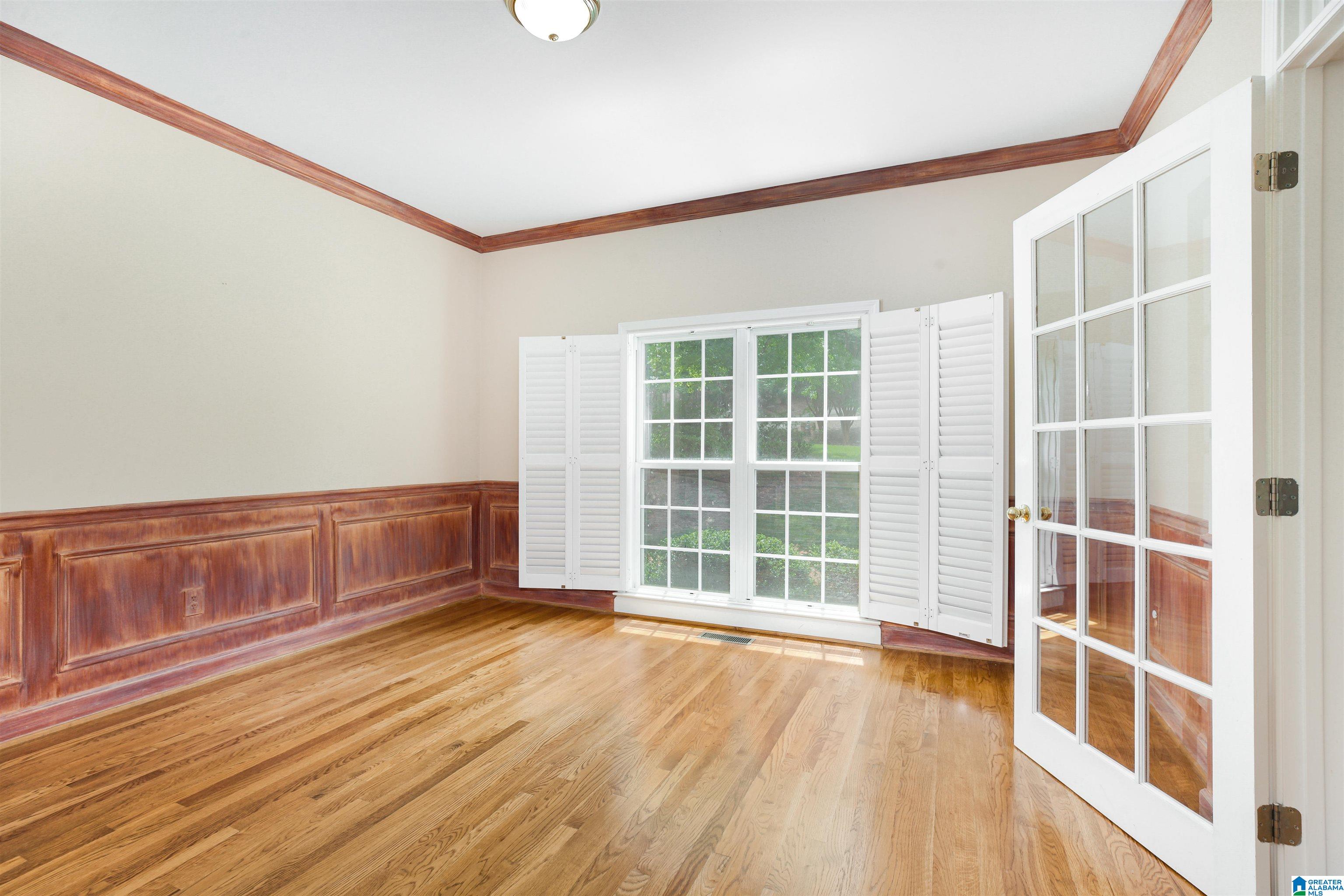136 Windsor Lane Pelham, AL 35124 - Photo 4 of 59