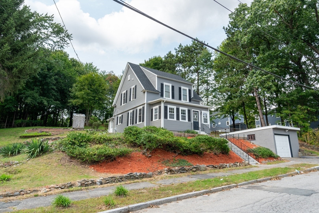 45 Goldthwaite Road Worcester, MA 01605 - Photo 1 of 27 Gallery Image 1