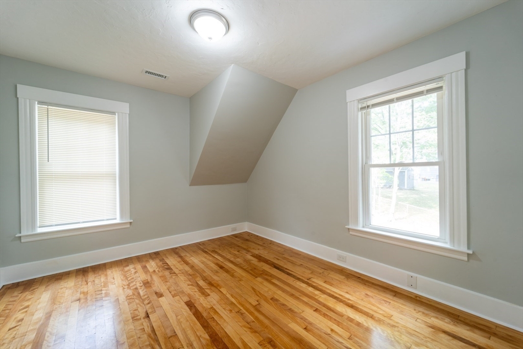 45 Goldthwaite Road Worcester, MA 01605 - Photo 18 of 27 Gallery Image 18
