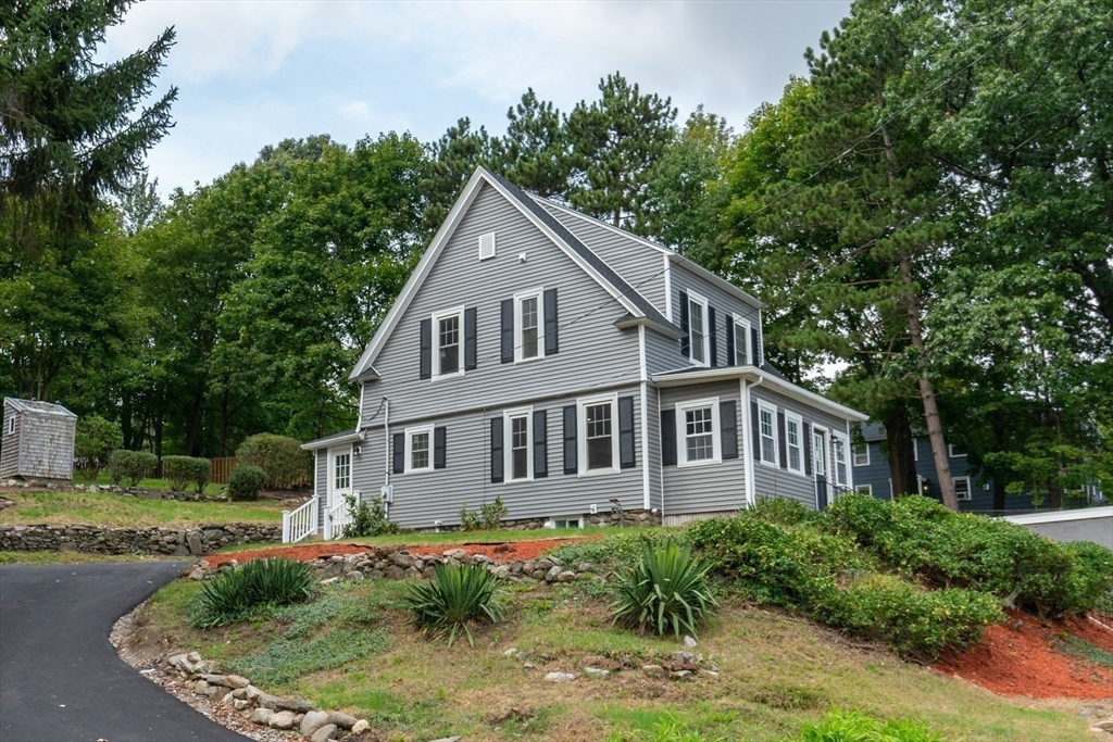 45 Goldthwaite Road Worcester, MA 01605 - Photo 3 of 27 Gallery Image 3