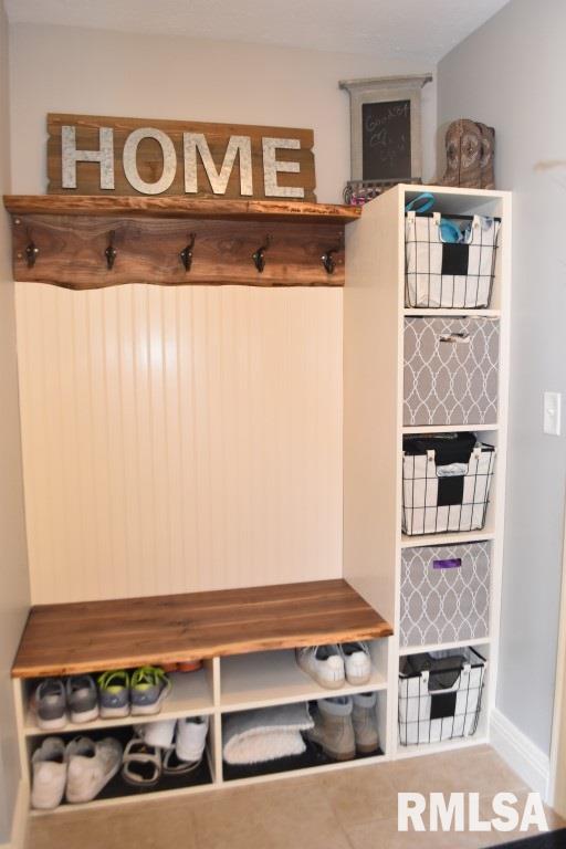 10 Hunters Way Washington, IL 61571 - Photo 12 of 33 Gallery Image 12