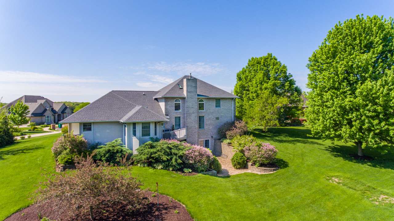 10 Hunters Way Washington, IL 61571 - Photo 30 of 33 Gallery Image 30