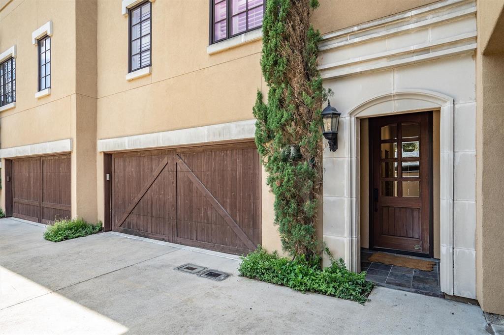4323 Gilbert Avenue, Unit 4 Dallas, TX 75219 - Photo 6 of 40 a front view of a house