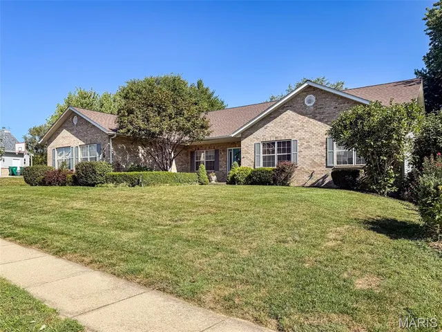 $435,000 | 1026 Thornbury Place, O'Fallon, IL 62269