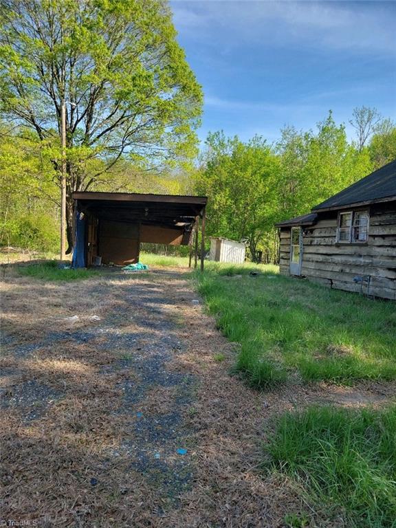 732 Friendly Road Eden, NC 27288 - Photo 2 of 3