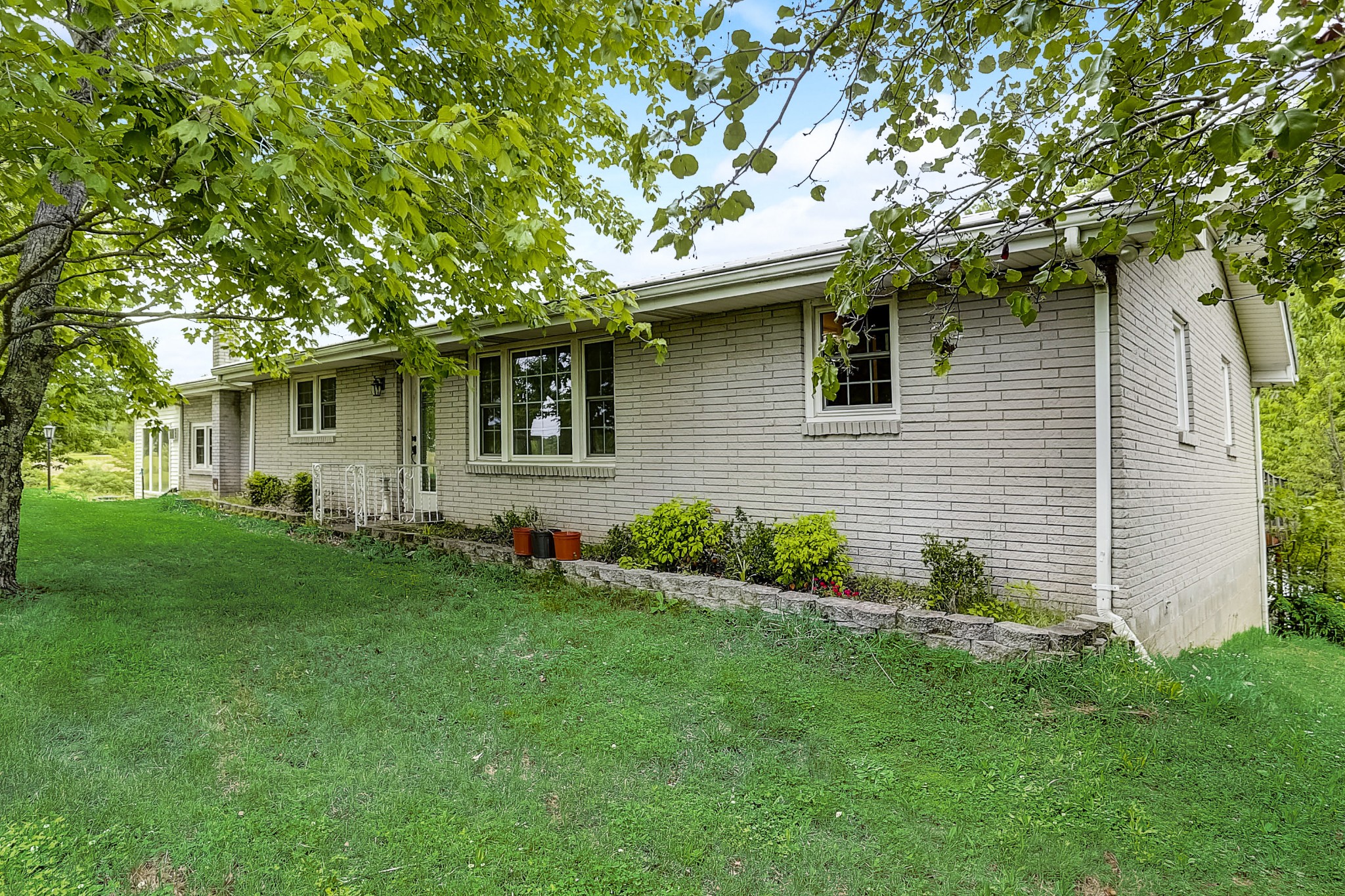608 Pond Road Dickson, TN 37055 - Photo 2 of 34 Gallery Image 2