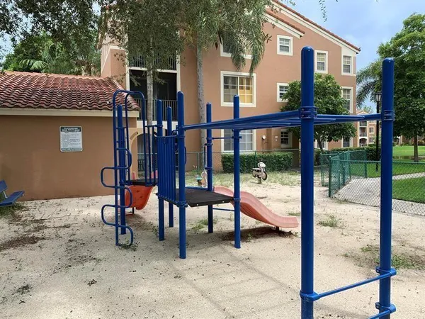 $2,600 | 4816 Highway 7, Unit 11203, Coconut Creek, FL 33073