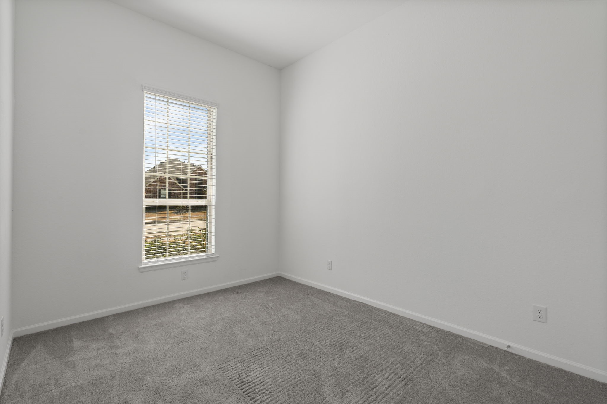 3612 Paloma Fls Lane Rosenberg, TX 77469 - Photo 12 of 49 an empty room with a window