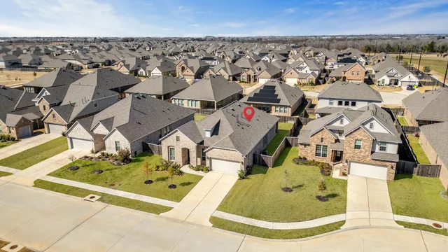 $385,000 | 3612 Paloma Fls Lane, Rosenberg, TX 77469