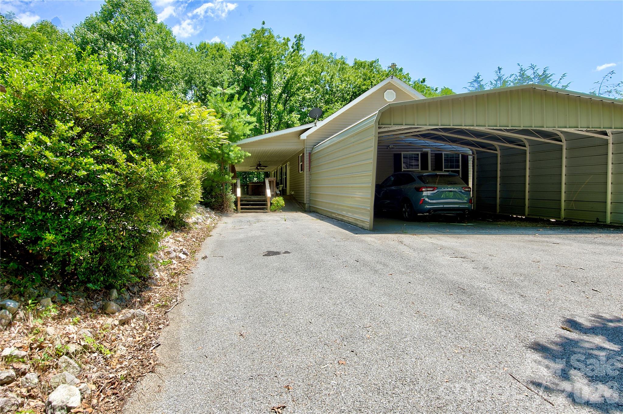 498 Broad Branch Road Bakersville, NC 28705 - Photo 25 of 27