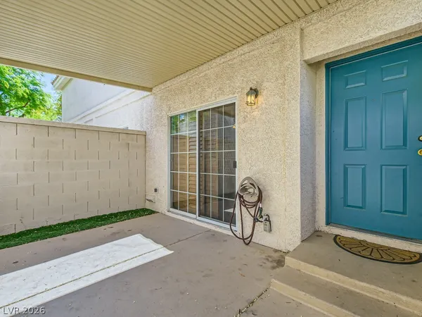 $1,995 | 1044 Grammy Drive, Las Vegas, NV 89145