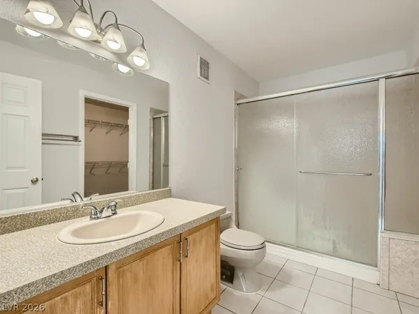 $1,995 | 1044 Grammy Drive, Las Vegas, NV 89145