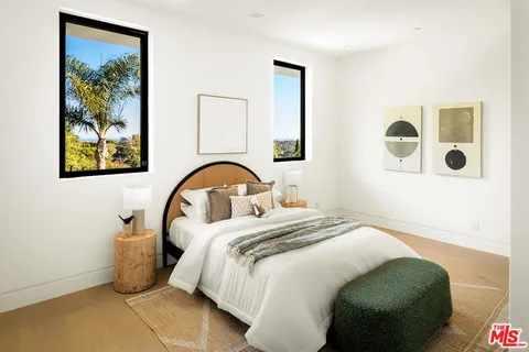 $9,980,000 | 5931 Kanan Dume Road, Malibu, CA 90265