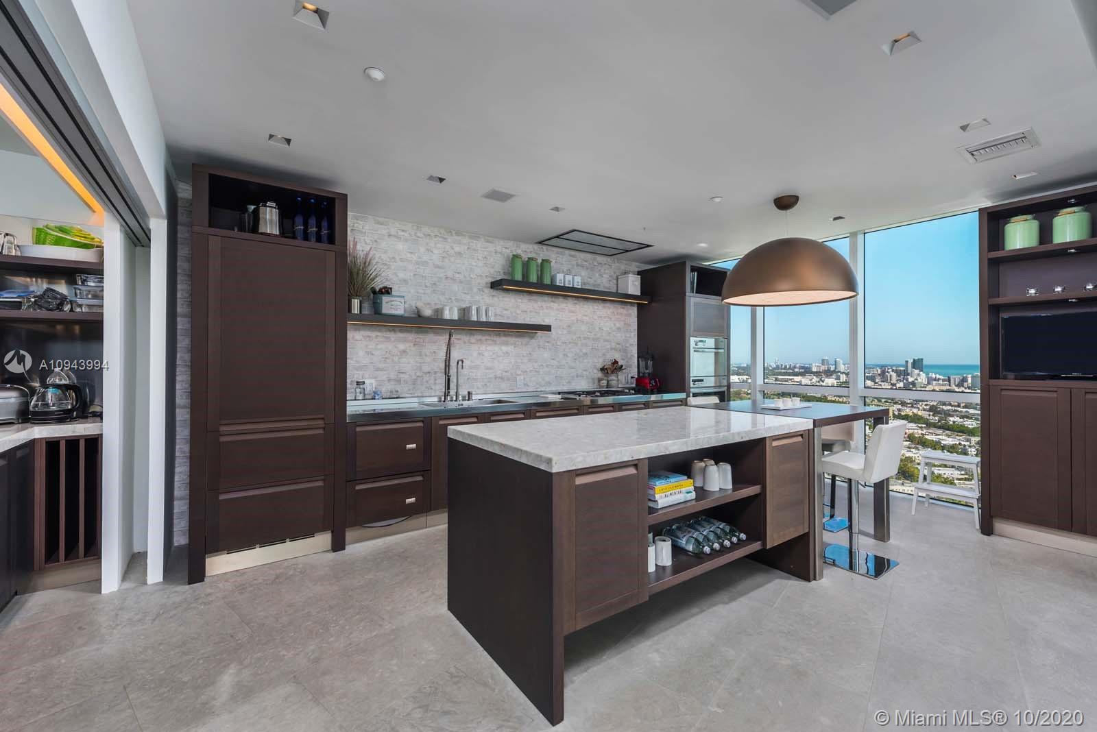 400 Alton Road, Unit PHB Miami Beach, FL 33139 - Photo 14 of 28