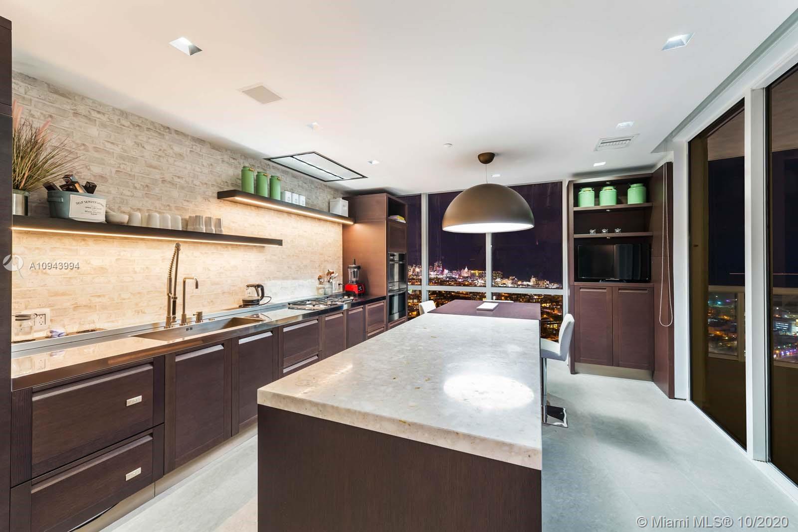 400 Alton Road, Unit PHB Miami Beach, FL 33139 - Photo 15 of 28