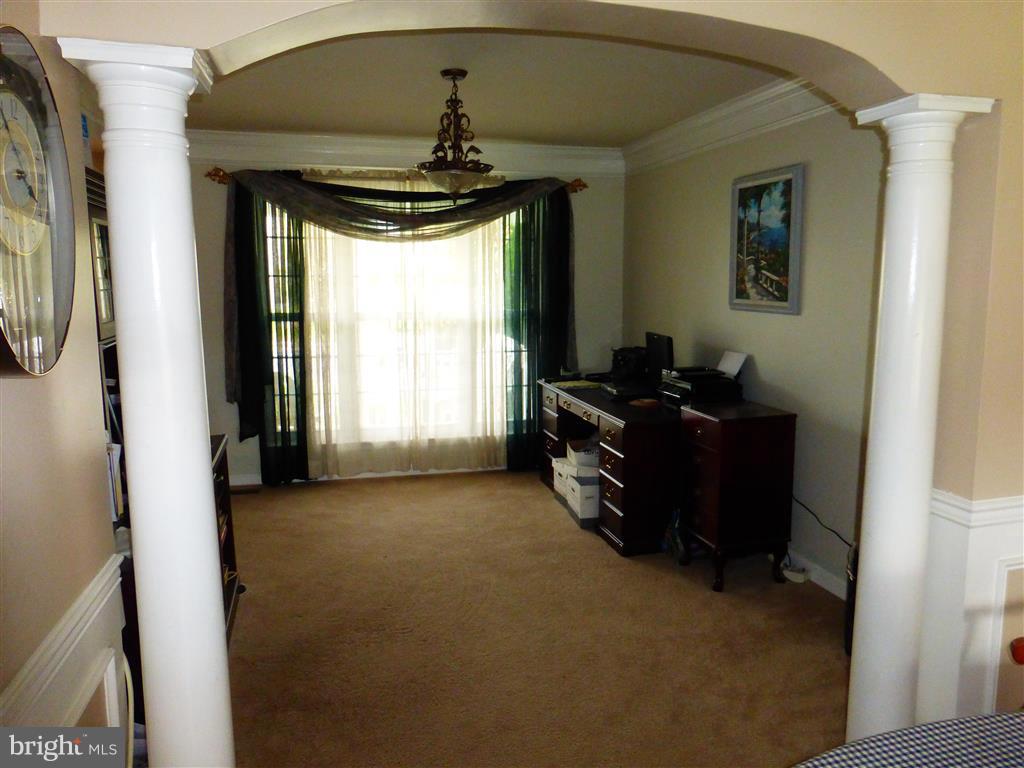 505 Piney Point Road Perryville, MD 21903 - Photo 10 of 27 Living Room