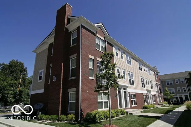 $2,600 | 428 Neuman Way, Carmel, IN 46032