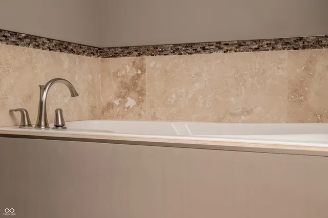 $2,600 | 428 Neuman Way, Carmel, IN 46032