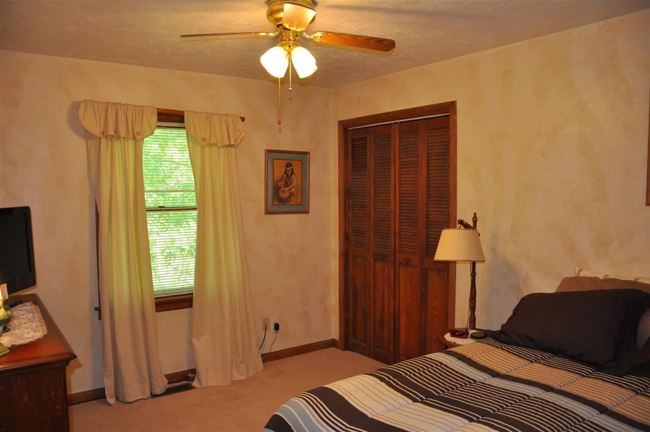 1600 West New Hope Road Boonville, IN 47601 - Photo 15 of 30 Gallery Image 15