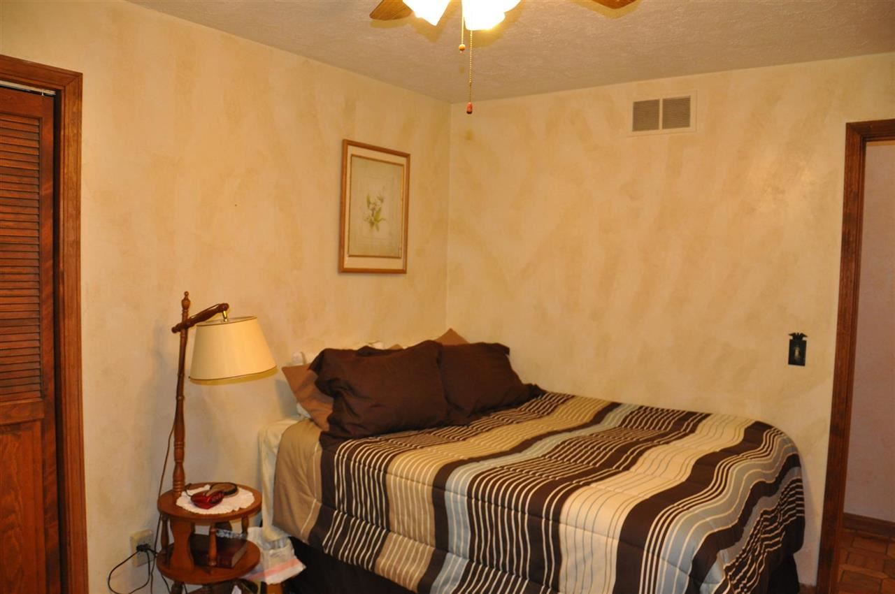 1600 West New Hope Road Boonville, IN 47601 - Photo 16 of 30 Gallery Image 16