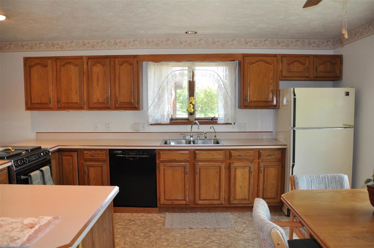 1600 West New Hope Road Boonville, IN 47601 - Photo 8 of 30 Gallery Image 8