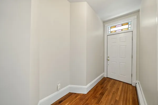 $3,700 | 634 East 7th Street, Unit 1, Boston, MA 02127