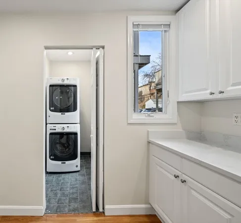 $3,700 | 634 East 7th Street, Unit 1, Boston, MA 02127