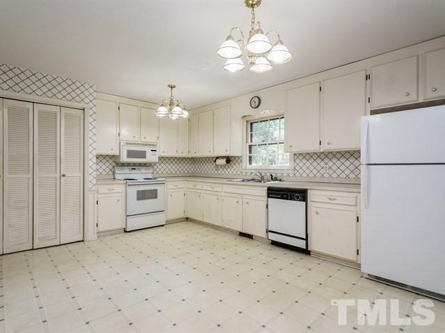 2313 Wheeler Road Raleigh, NC 27612 - Photo 11 of 25