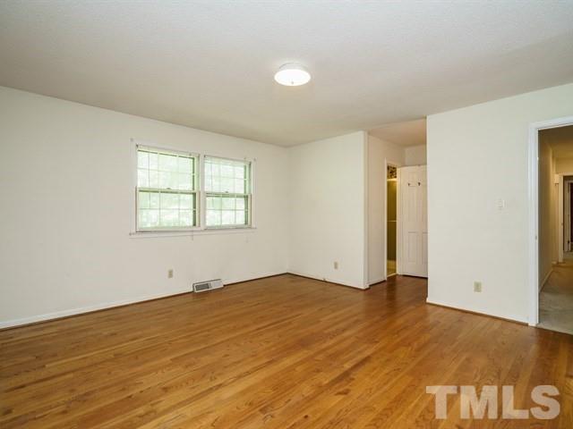 2313 Wheeler Road Raleigh, NC 27612 - Photo 17 of 25