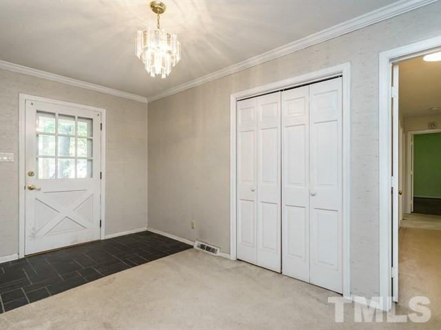 2313 Wheeler Road Raleigh, NC 27612 - Photo 4 of 25