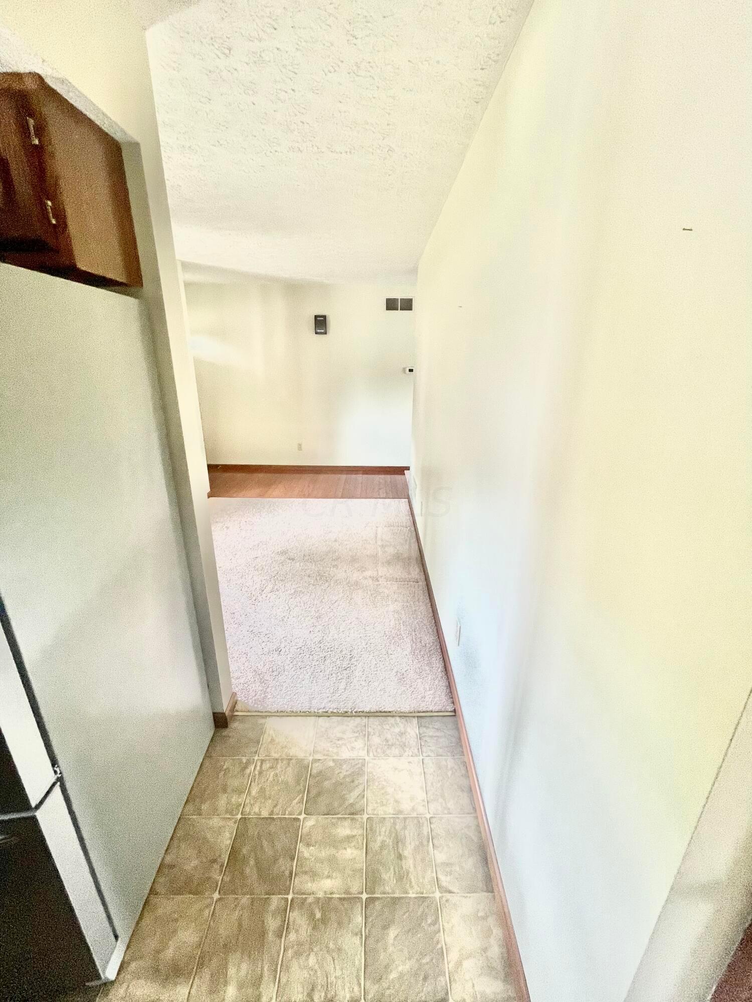 404 Ridgedale Drive Circleville, OH 43113 - Photo 14 of 42 A411B026-5ADA-4786-ABEA-A97A3D9E0F1E