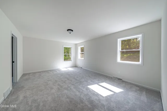 $749,900 | 40 Waterford Avenue East, Colonie, NY 12110