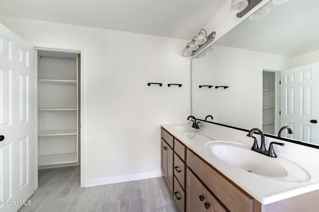 $749,900 | 40 Waterford Avenue East, Colonie, NY 12110