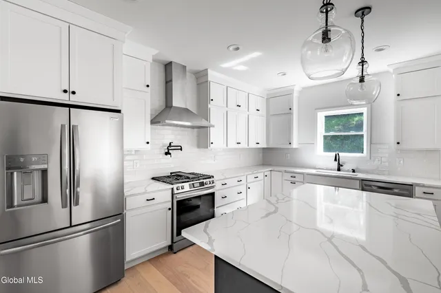 $749,900 | 40 Waterford Avenue East, Colonie, NY 12110