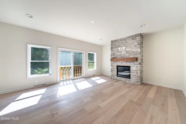 $749,900 | 40 Waterford Avenue East, Colonie, NY 12110