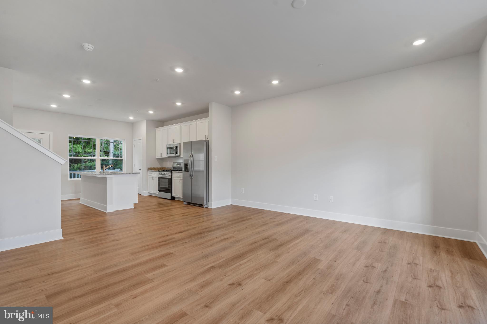 330 Sweetbay Road Essex, MD 21221 - Photo 7 of 38