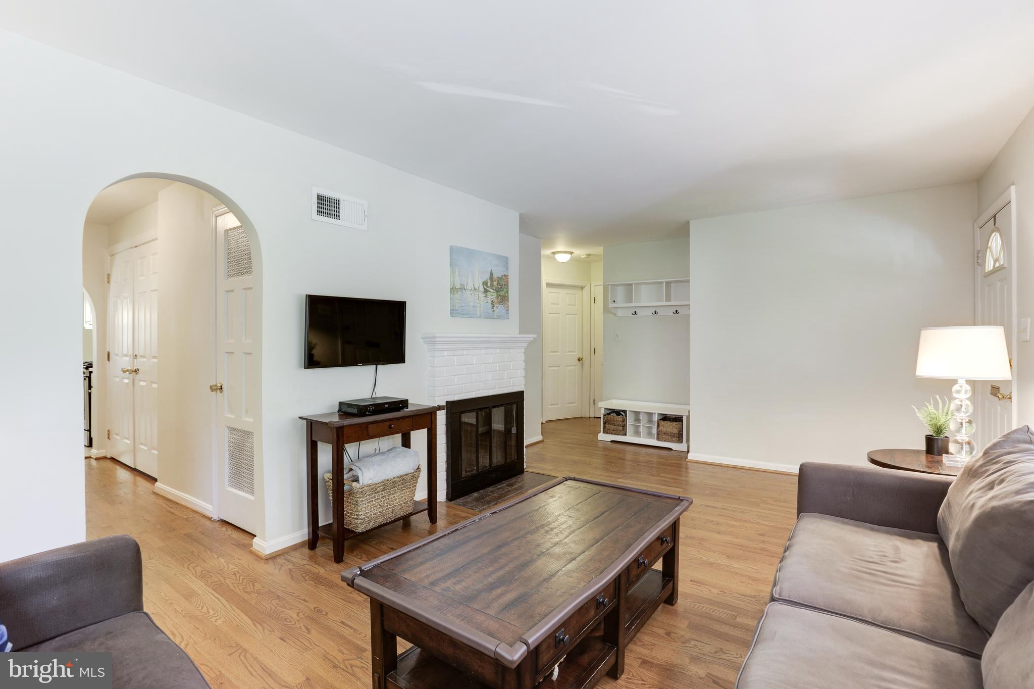 3208 Cofer Road Falls Church, VA 22042 - Photo 8 of 39 Gallery Image 8