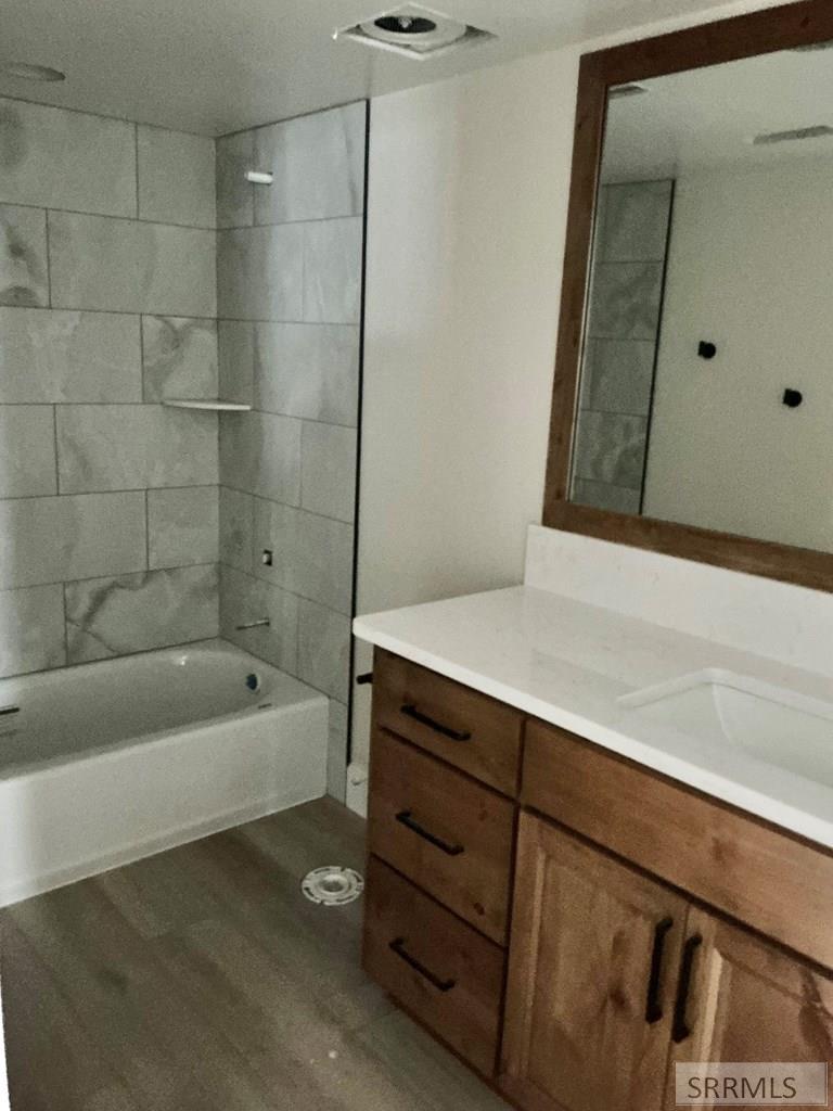 1770 Twilight Road Rexburg, ID 83440 - Photo 13 of 30 Main bathroom
