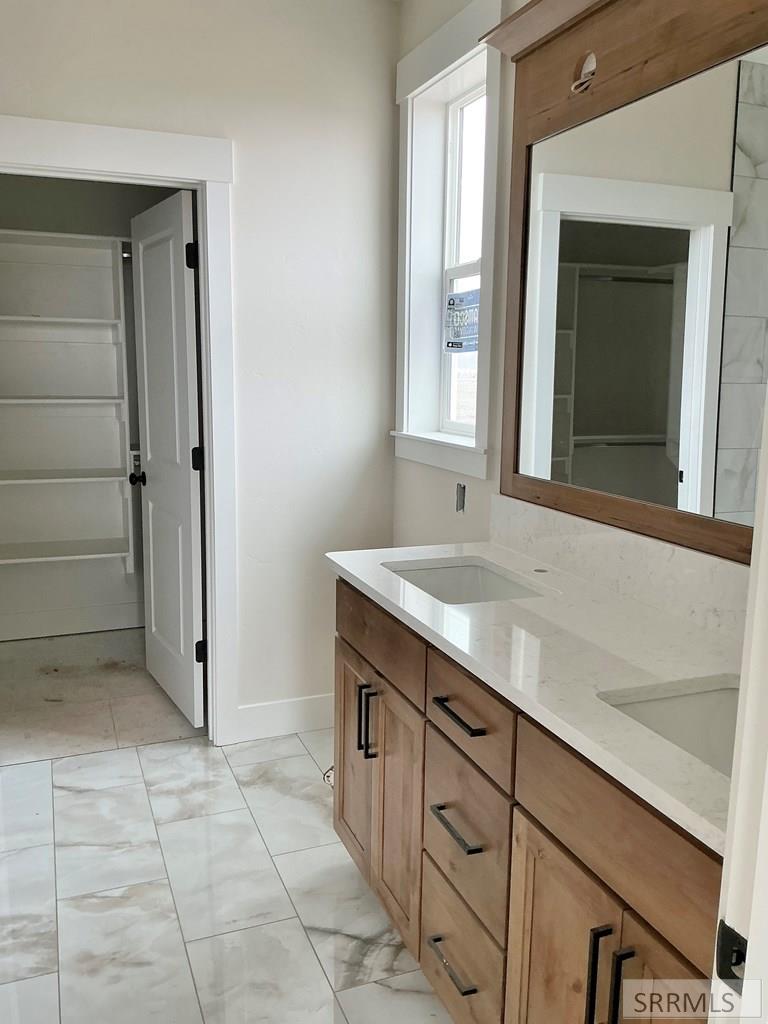 1770 Twilight Road Rexburg, ID 83440 - Photo 16 of 30 Primary bathroom