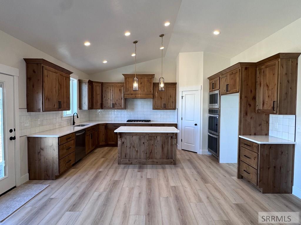 1770 Twilight Road Rexburg, ID 83440 - Photo 10 of 65 Kitchen